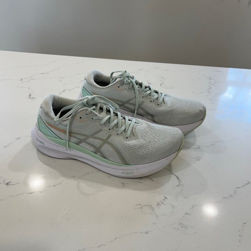 Asics Men's Tennis Running shoes GEL-KAYANO 30 size 13 light green
